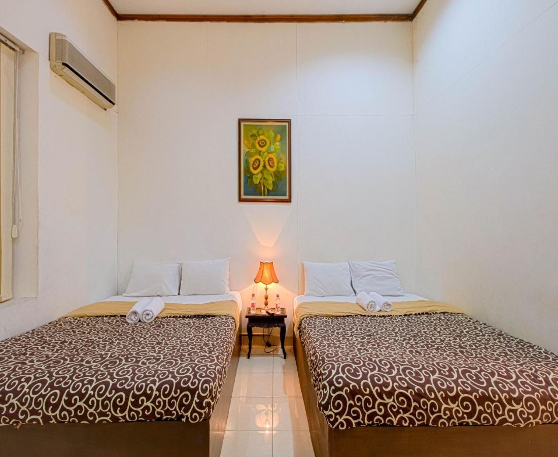 D'Talent Hotel Джокякарта Екстериор снимка