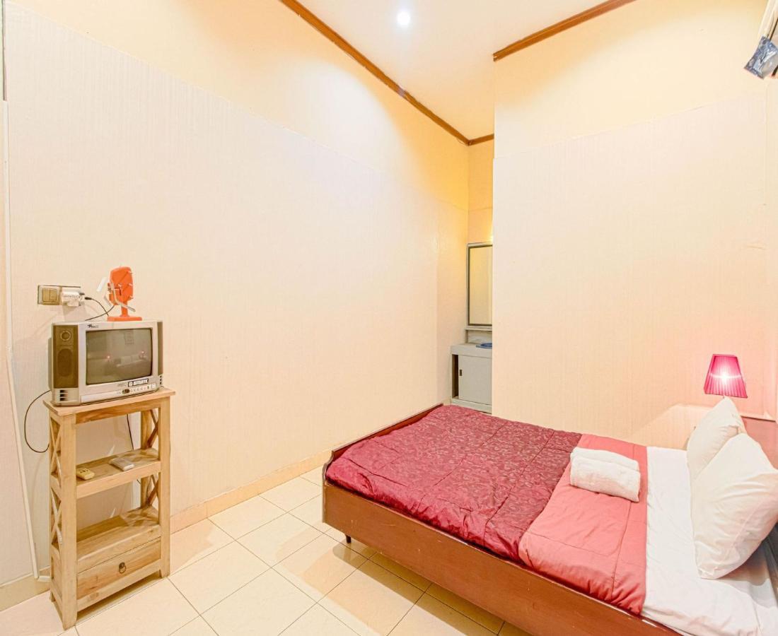 D'Talent Hotel Джокякарта Екстериор снимка